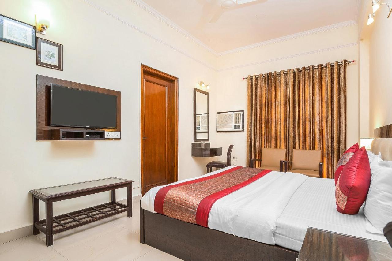 Oyo 14245 Amitabh Guest House Neu-Delhi Exterior foto