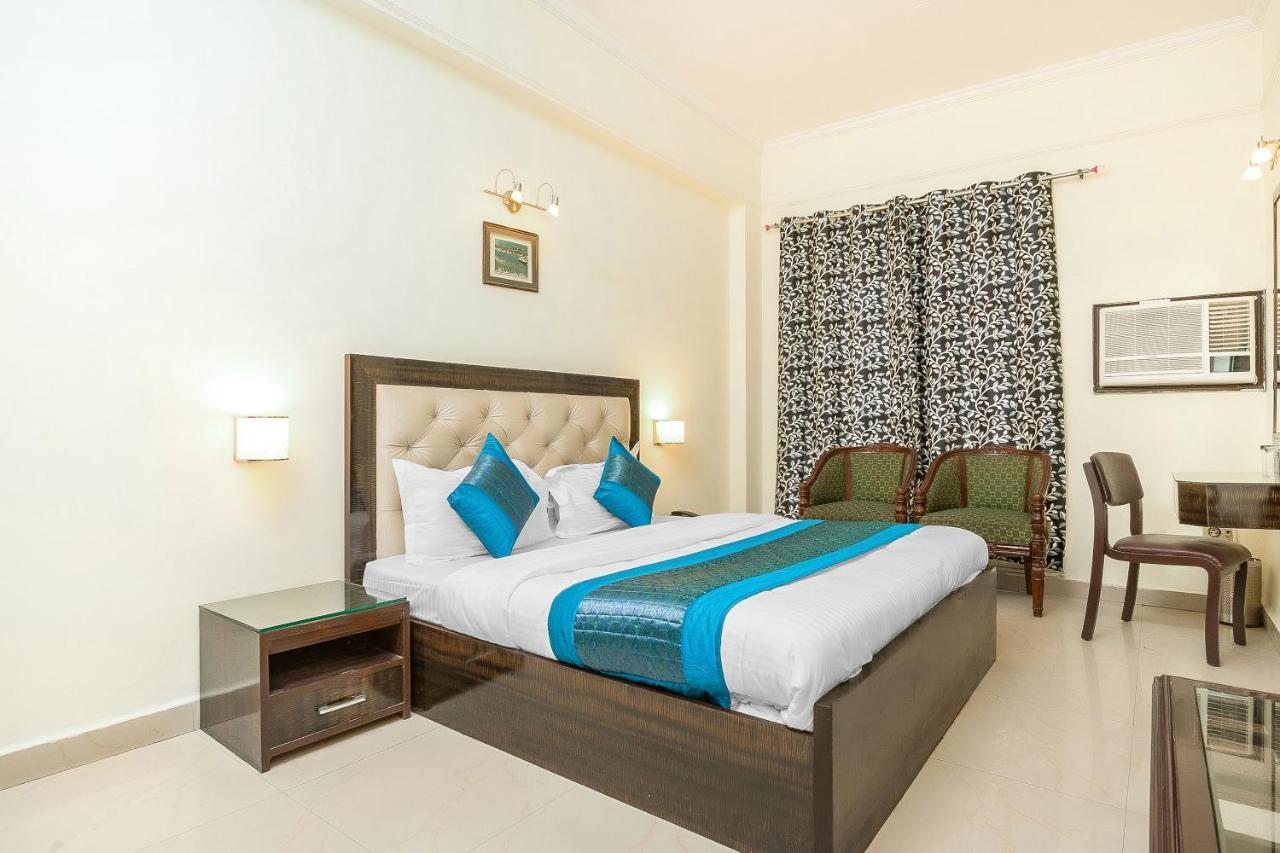 Oyo 14245 Amitabh Guest House Neu-Delhi Exterior foto